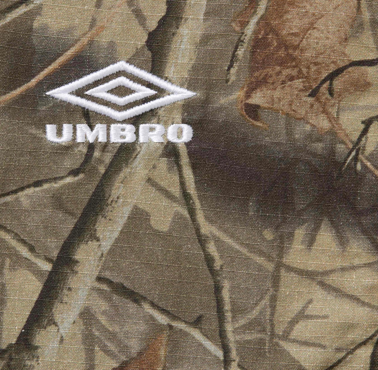Campera Supreme X Umbro Cotton Ripstop Realtree Hardwoods Camo
