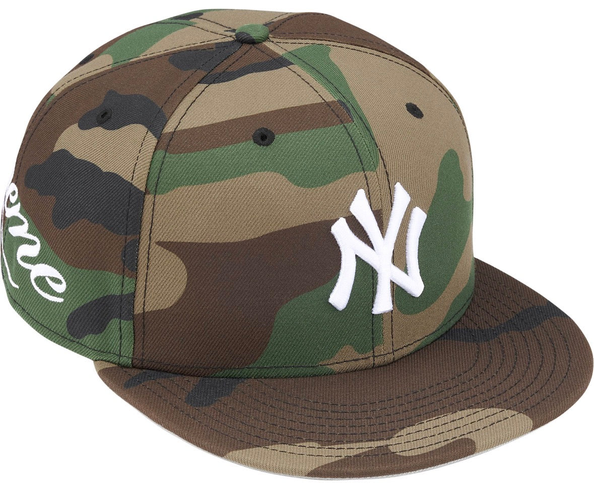 Gorro Supreme x New York Yankees x New Era Camo