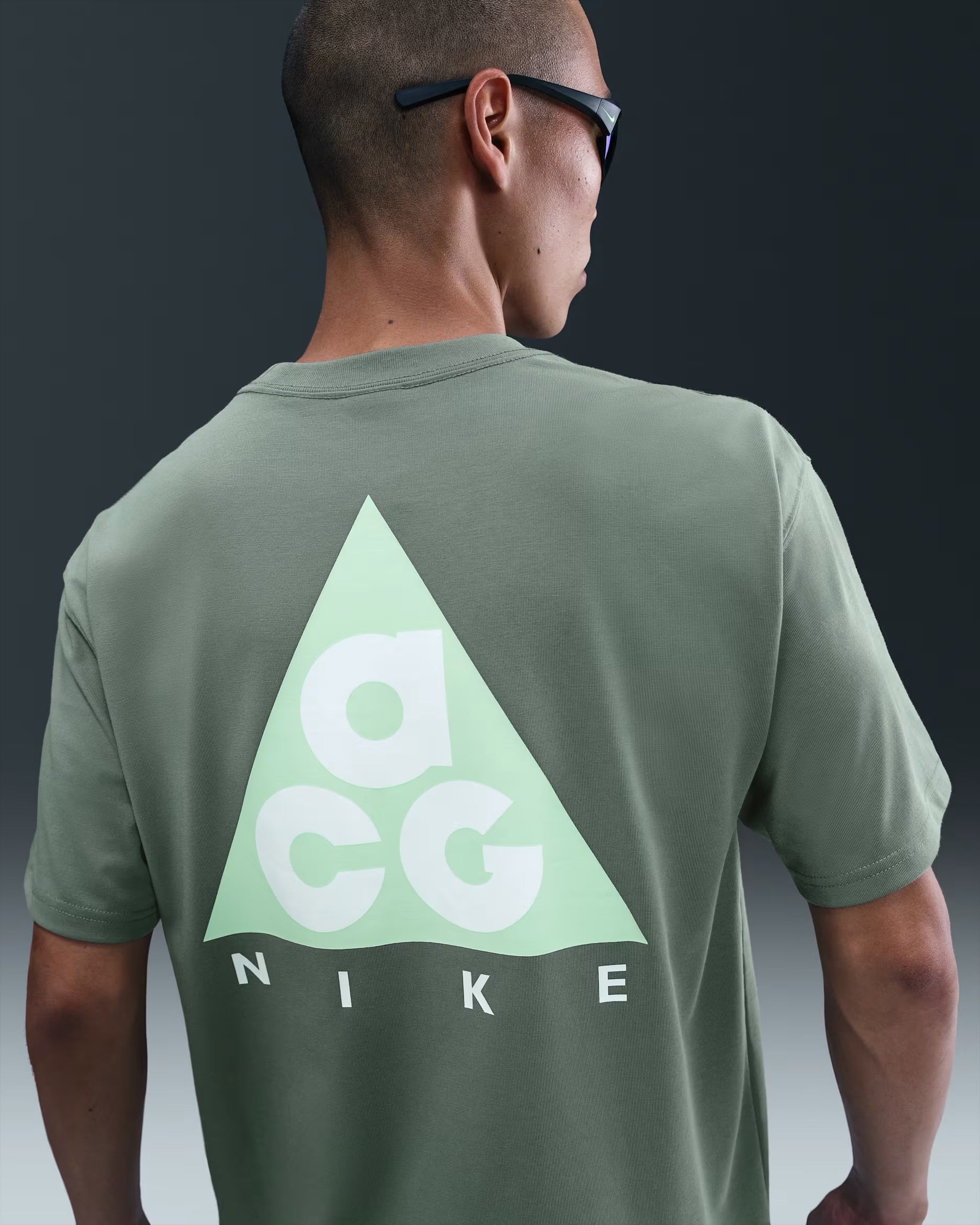 Camiseta Nike ACG Max90 Clay Green