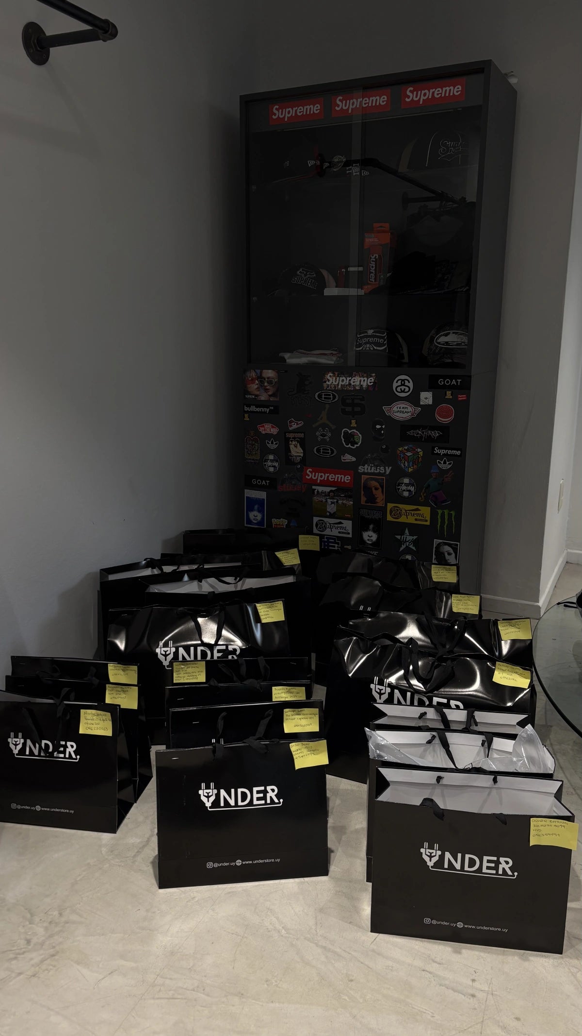 UNDER STORE