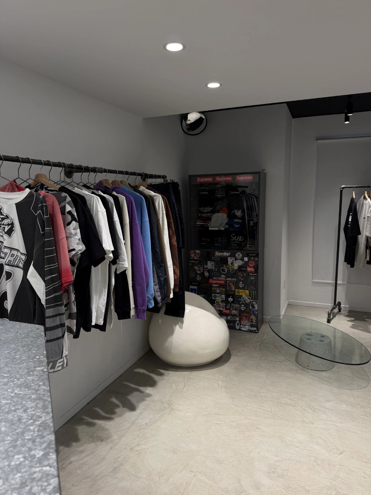 UNDER STORE